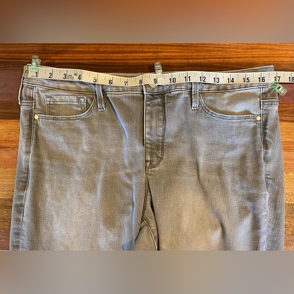 Athleta Sculptek Skinny Jeans in Gray, size 10 - Picture 7 of 10